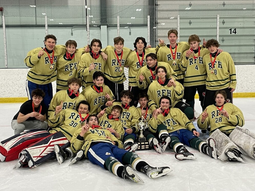 Picture of a hockey team