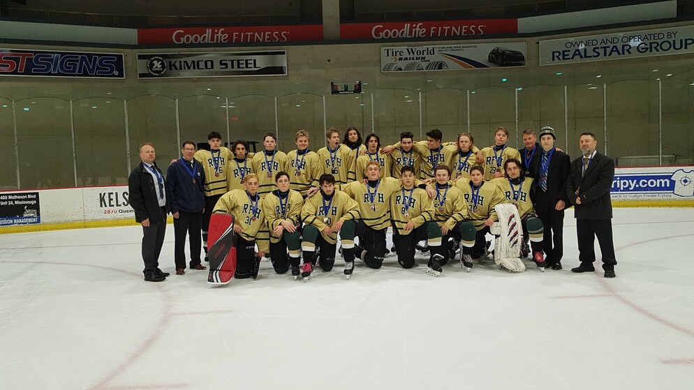 Ropssaa silver hockey team picture
